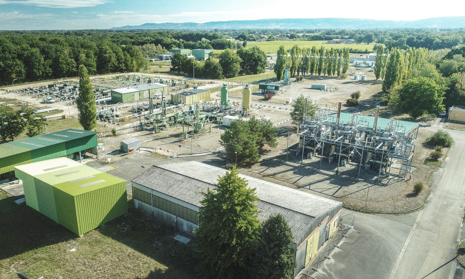 Bird's-eye view of a hydrogen storage facility with surface installations at the Etrez site in France